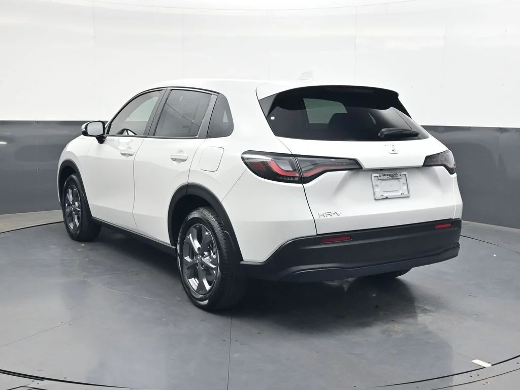 New 2026 Platinum White Pearl Honda LX image 6