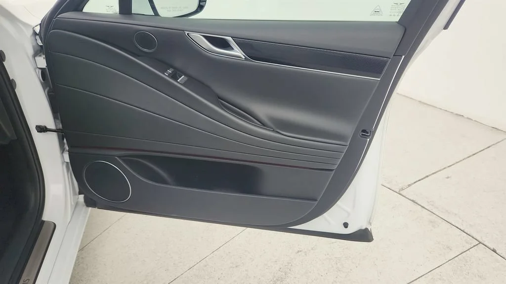Used 2026  Genesis 2.5T image 31