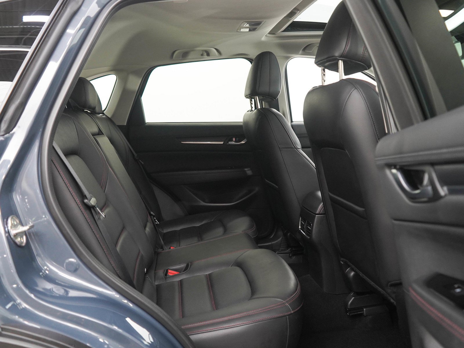 Used 2025 Polymetal Gray Metallic Mazda 2.5 S Carbon Edition image 13
