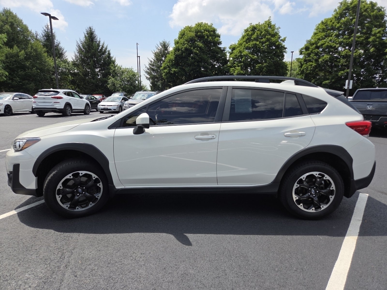 Used 2022 Crystal White Pearl Subaru Premium image 19