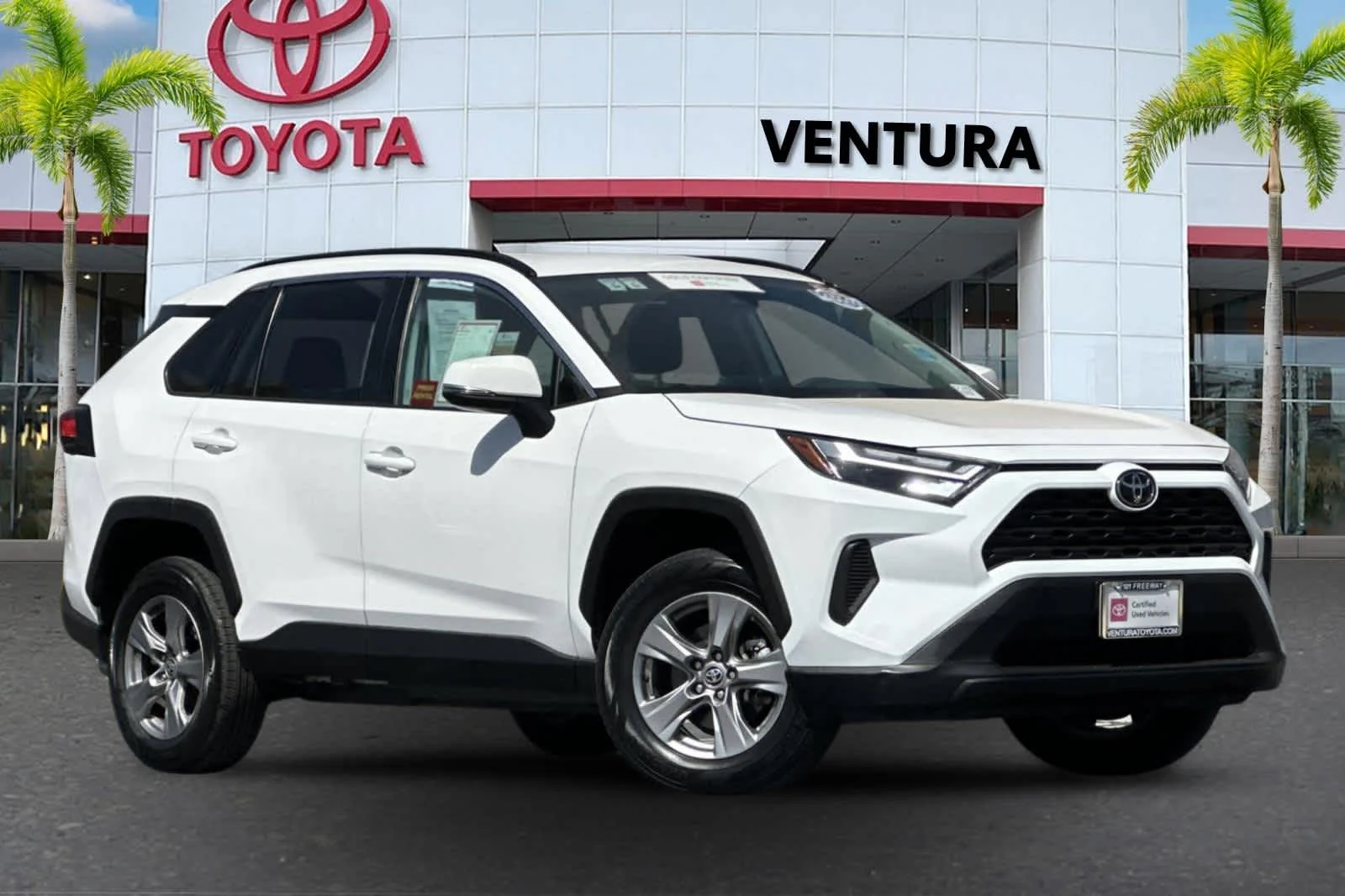 Certified Used 2024 Ice Cap Toyota XLE image 2