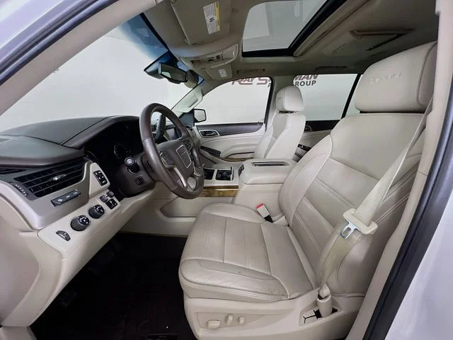 Used 2017 White GMC Denali image 10