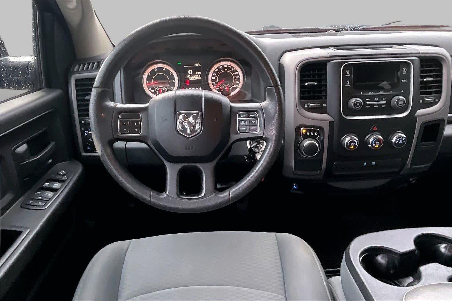 Used 2016 Brilliant Black Crystal Pearlcoat Ram Express image 6