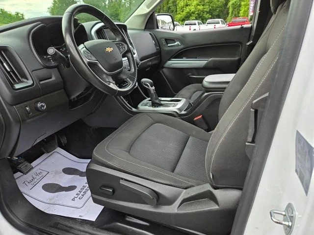 Used 2022 White Chevrolet LT image 10