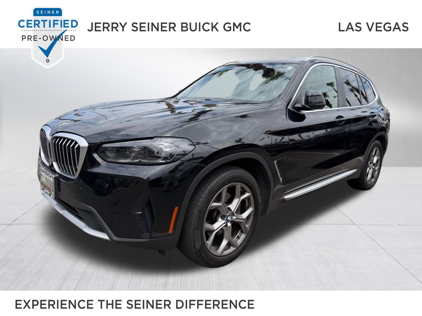 Used 2022 Black Sapphire Metallic BMW xDrive30i image 1