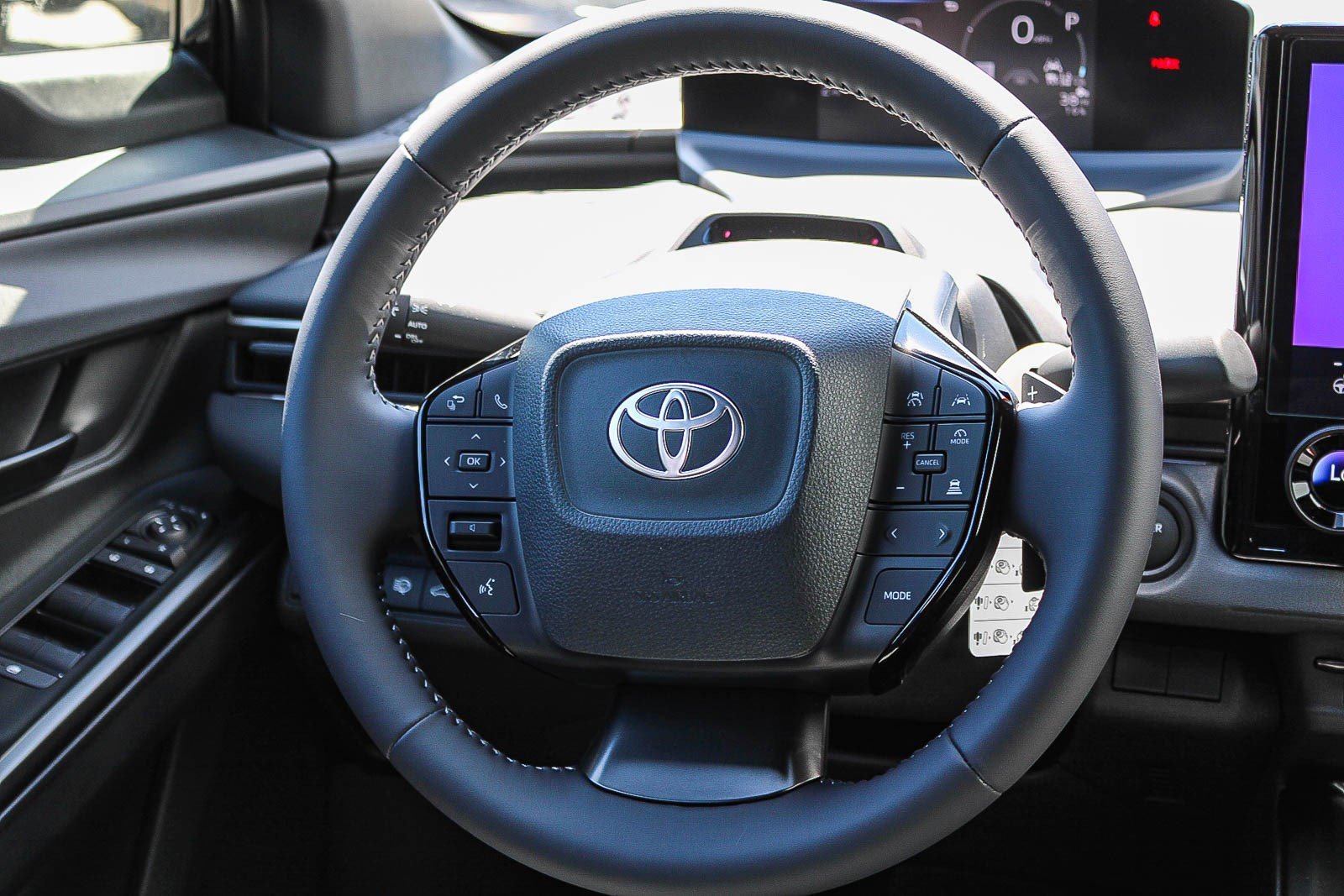 New 2026 Midnight Black Metallic Toyota  XLE image 18