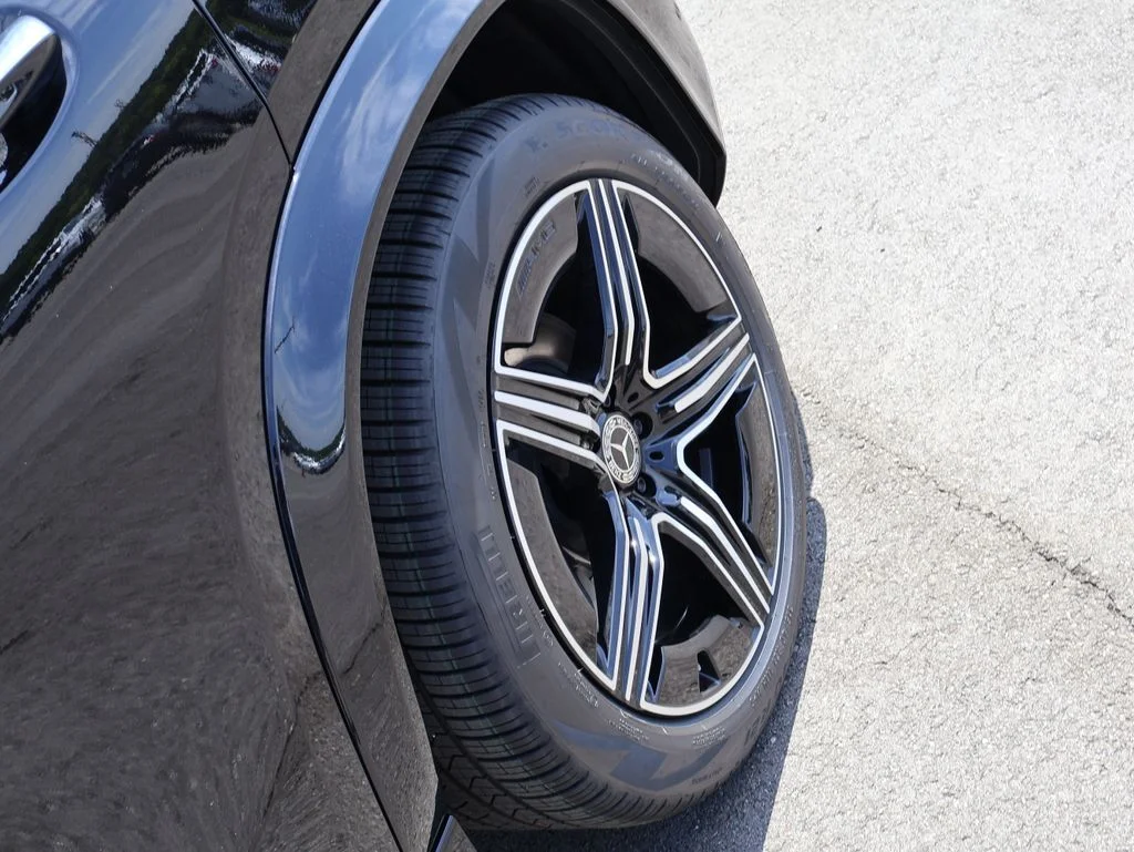 New 2026 Obsidian Black Metallic Mercedes-Benz GLE 350 image 39