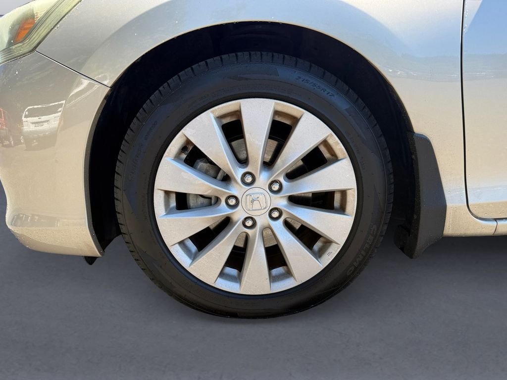Used 2015 Gold Honda EX-L image 9