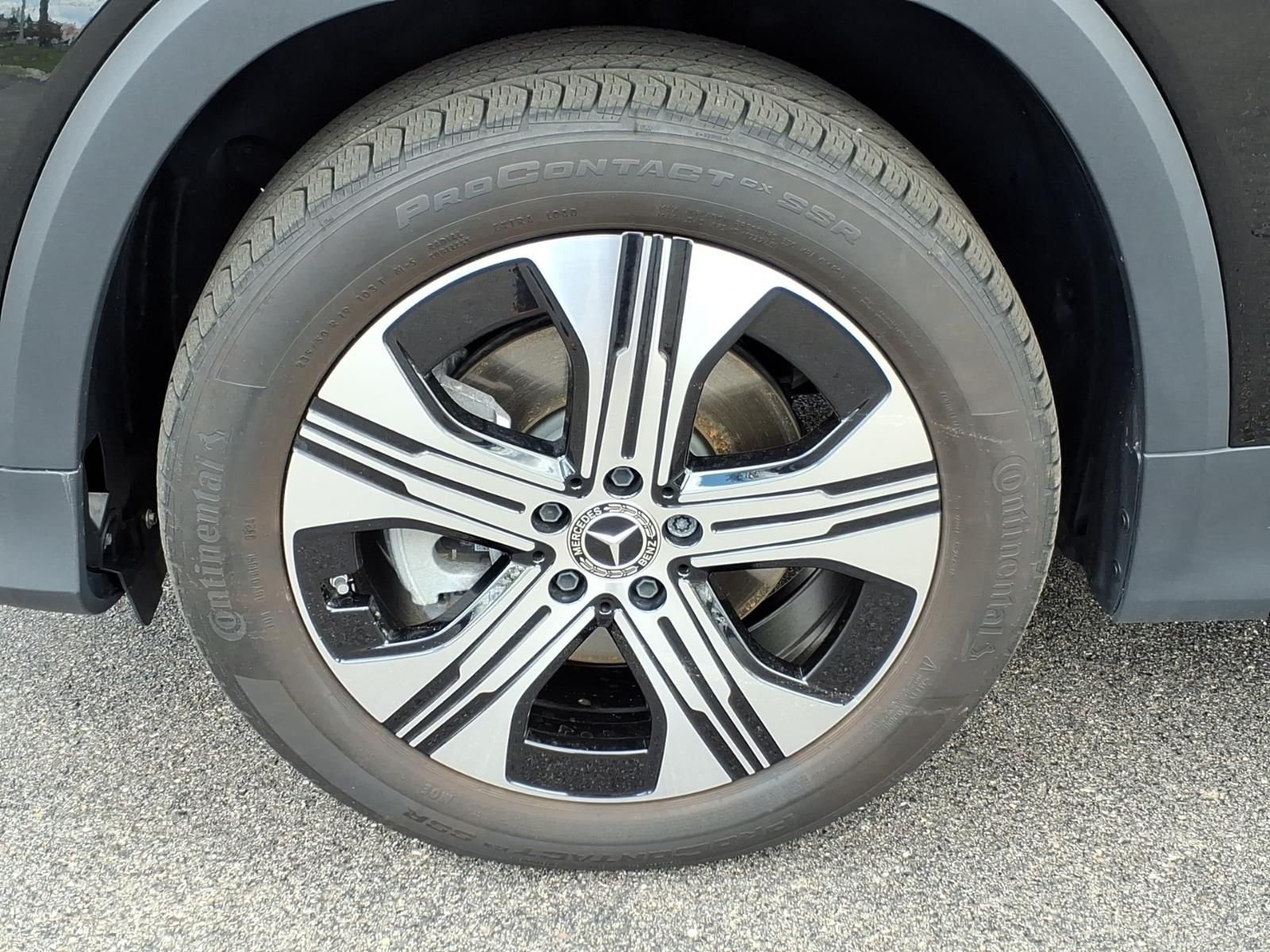 Certified Used 2025  Mercedes-Benz 350 image 10