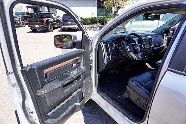 Used 2017 Silver Ram Laramie image 33