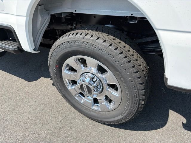 New 2026 Star White Metallic Tri-Coat Ford F-350® Lariat® image 6