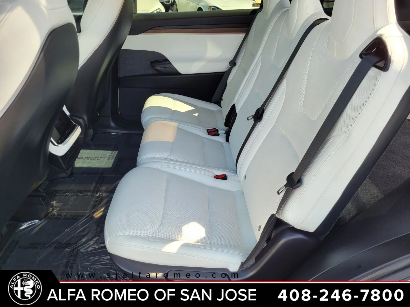 Used 2023  Tesla Base image 24
