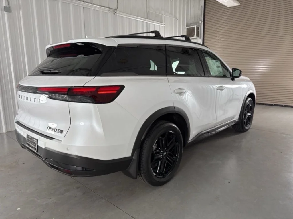 Certified Used 2026 White INFINITI SPORT image 6