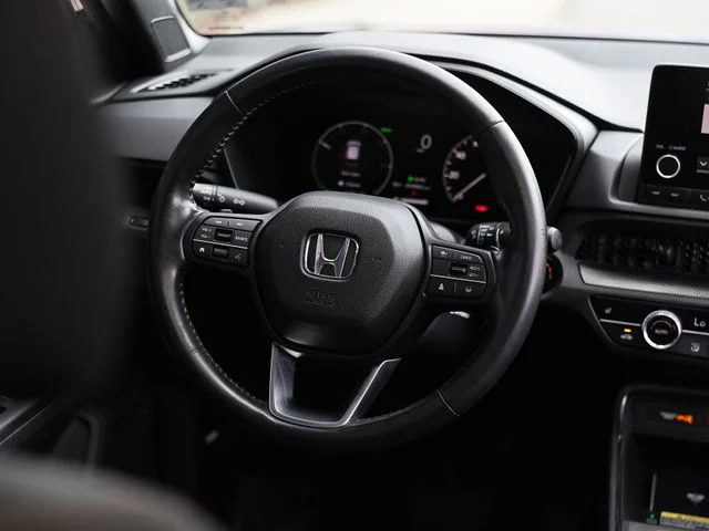 Used 2023 Still Night Pearl Honda Sport image 27