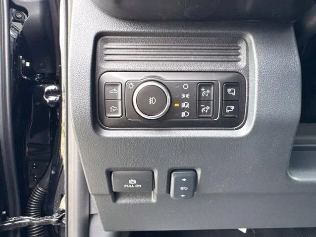 New 2026 Agate Black Metallic Ford Lariat image 50