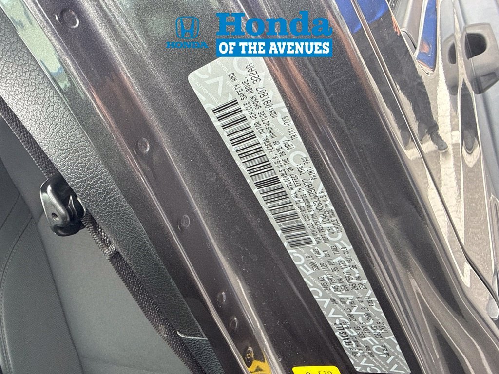Used 2018 Granite Crystal Metallic Clearcoat Jeep Unlimited Sport S image 3