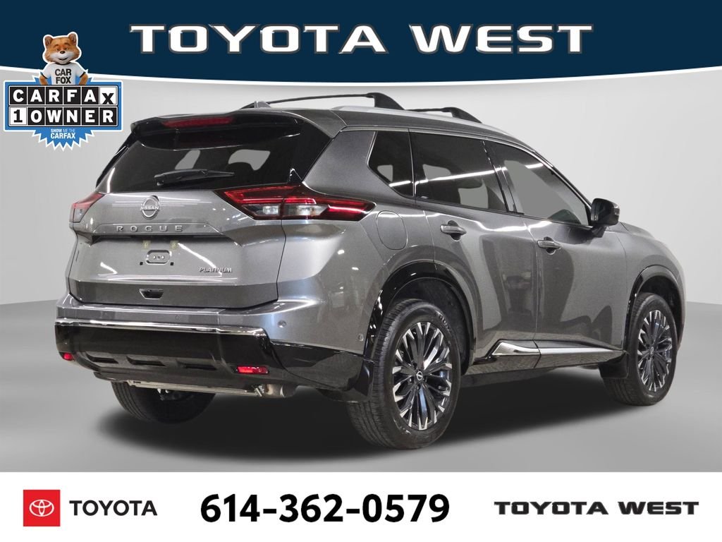 Used 2025 Gray Nissan Platinum image 7