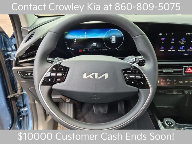 New 2026 Mineral Blue Kia WIND image 12