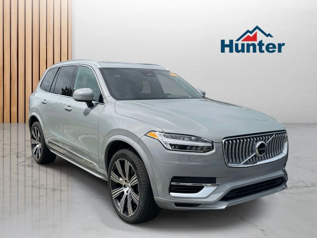 2024 Volvo XC90 T8 Recharge Ultimate Bright Theme 4WD's photo