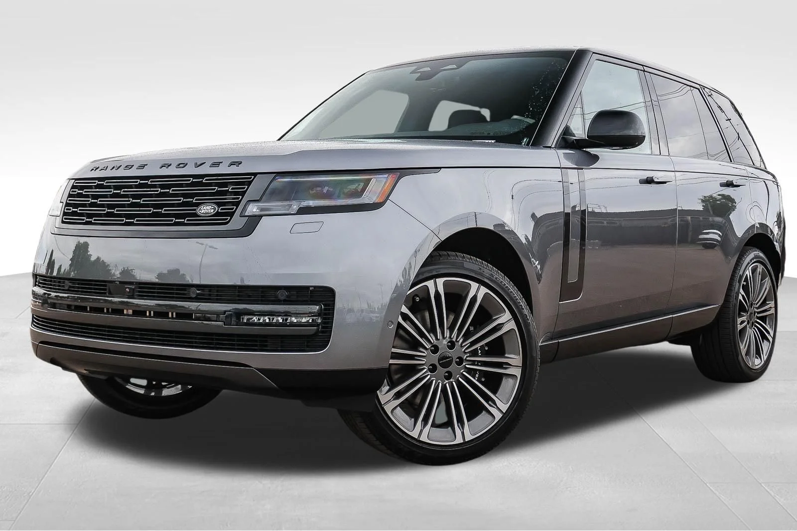 2026 Land Rover Range Rover 3.0 SE SWB's photo