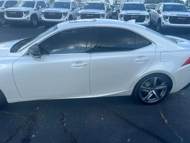 Used 2018 White Lexus 300 image 10
