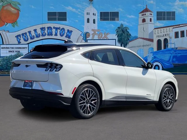 New 2026 Star White Metallic Tri-coat Ford Premium image 4