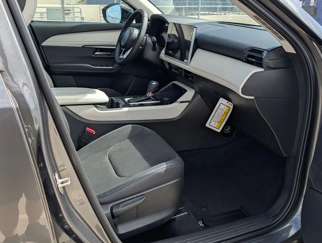 New 2026 Machine Gray Metallic Mazda 2.5 S Select AWD image 9