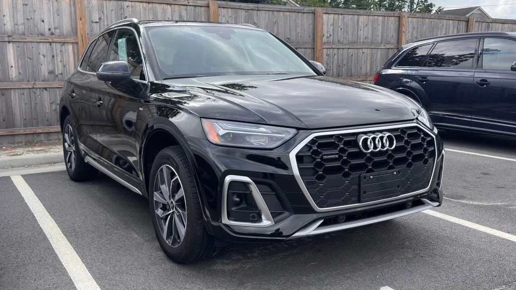 Used 2023 Mythos Black Metallic Audi 45 S line Premium image 1
