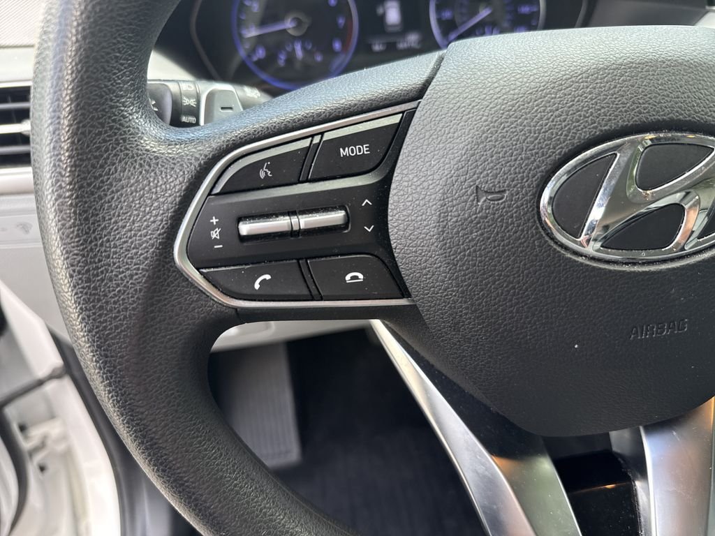 Used 2020 Hyper White Hyundai SE image 20