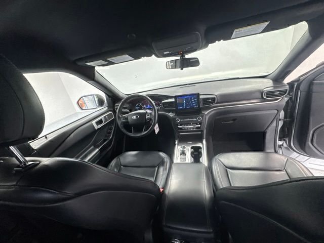 Used 2020 Silver Ford XLT image 26