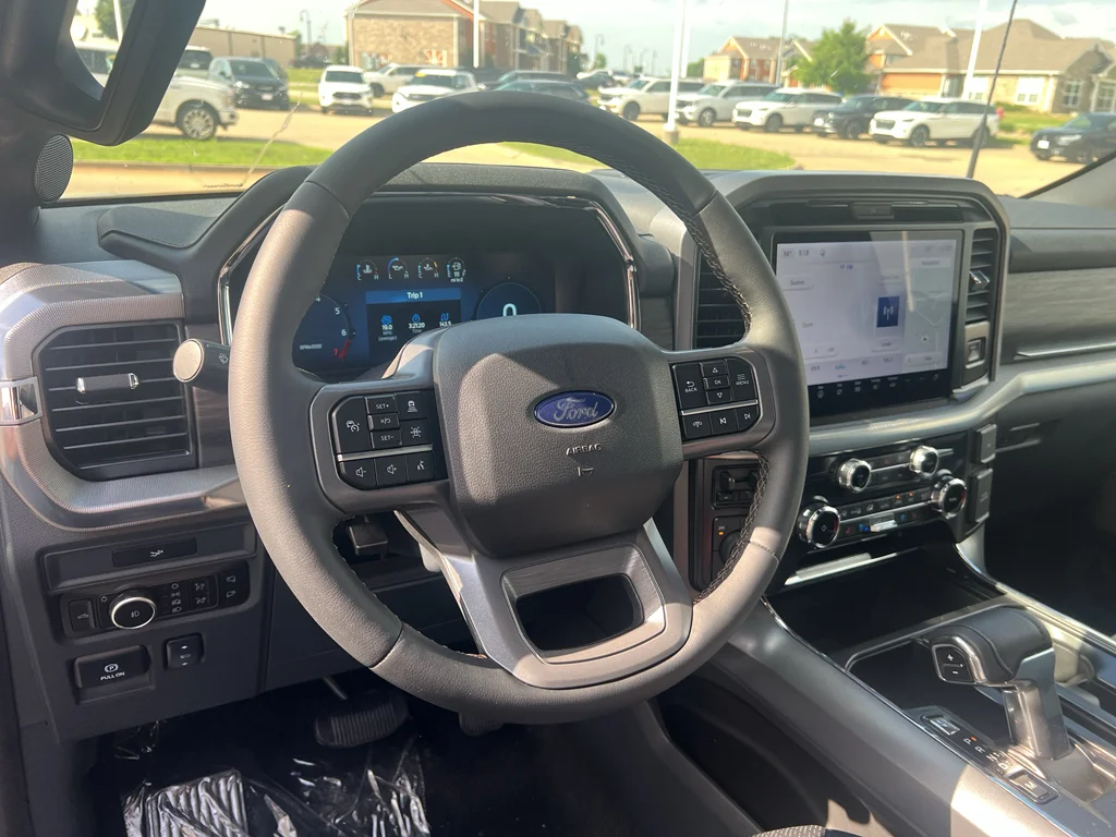 New 2026 Iconic Silver Metallic Ford Lariat® image 13