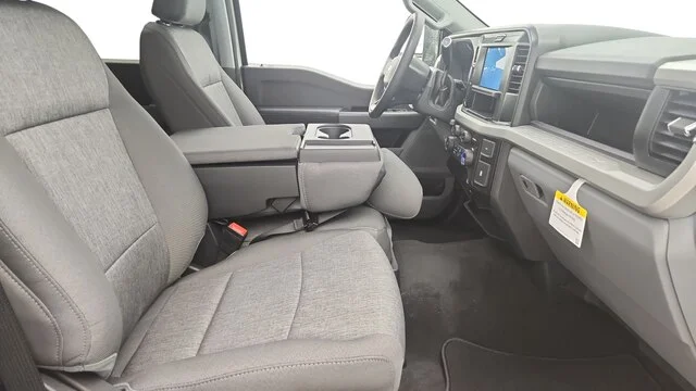 New 2026 Oxford White Ford F-250® XL image 45