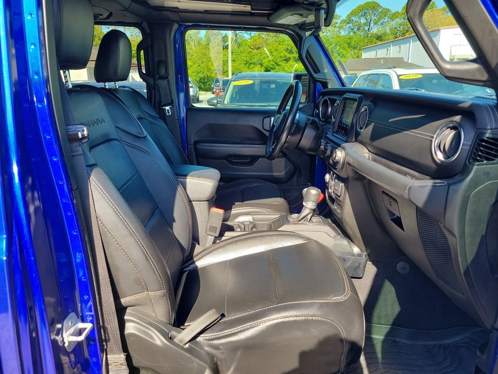 Used 2020 Blue Jeep Unlimited Sahara image 7