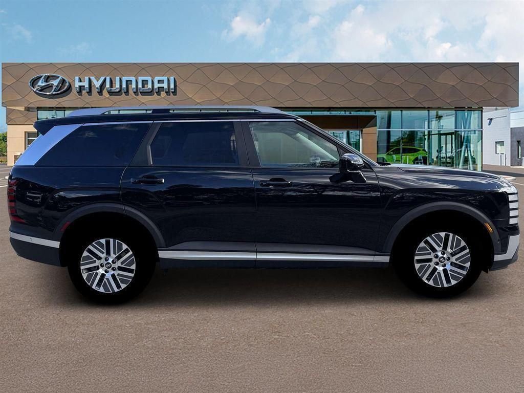 New 2026 Black Hyundai SEL Premium image 9