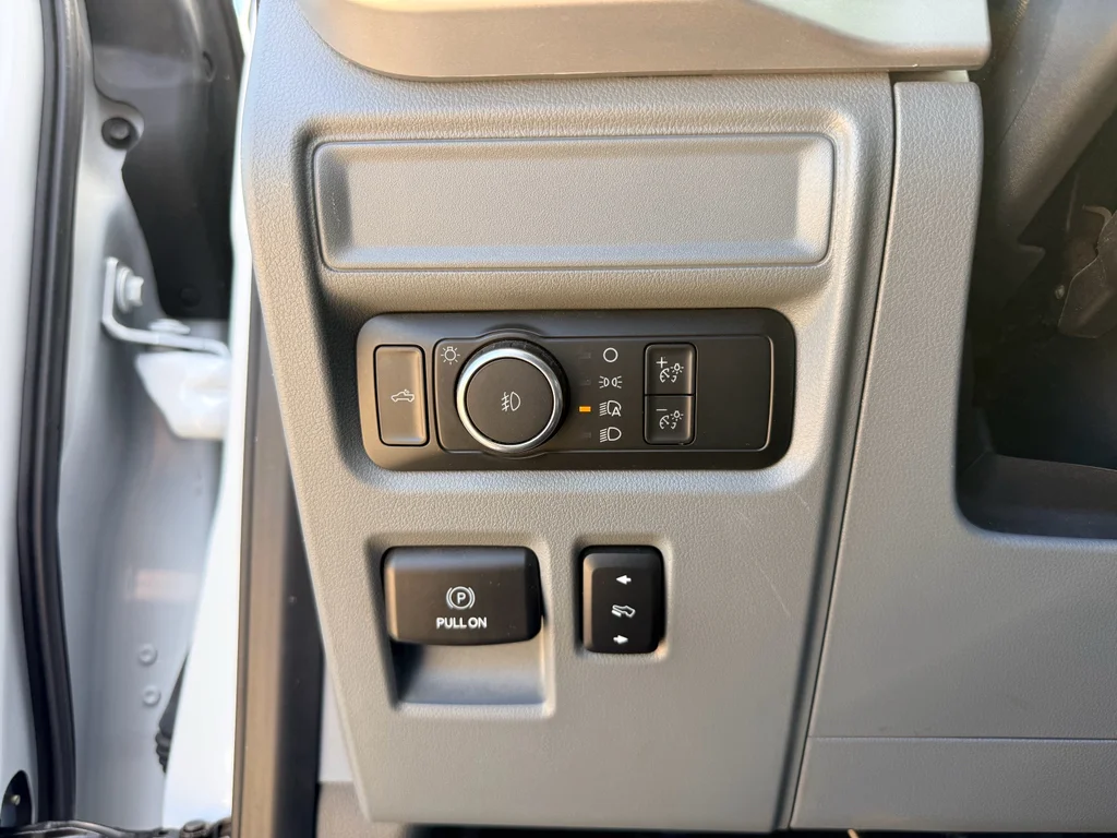 Used 2022 Oxford White Ford XLT image 16