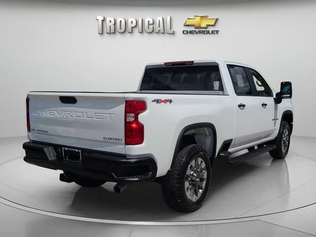 New 2026 Summit White Chevrolet Custom image 3