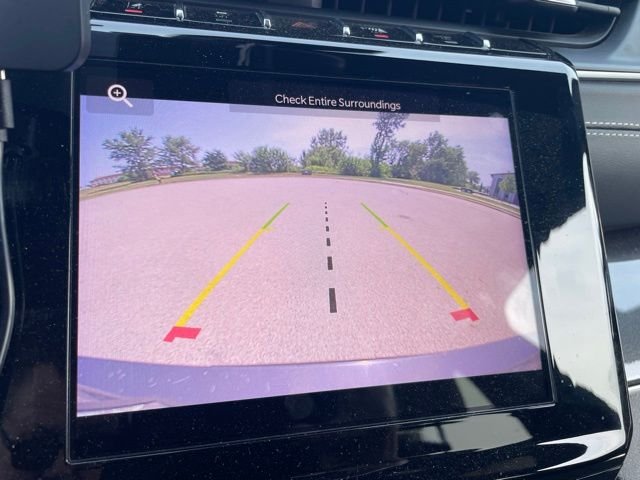 Used 2023 Gray Jeep Altitude image 11