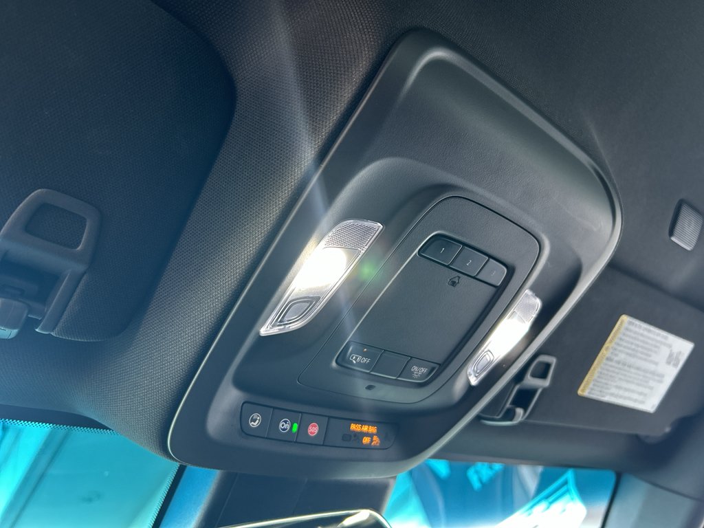 Used 2022 Shadow Metallic Cadillac V-Series image 26