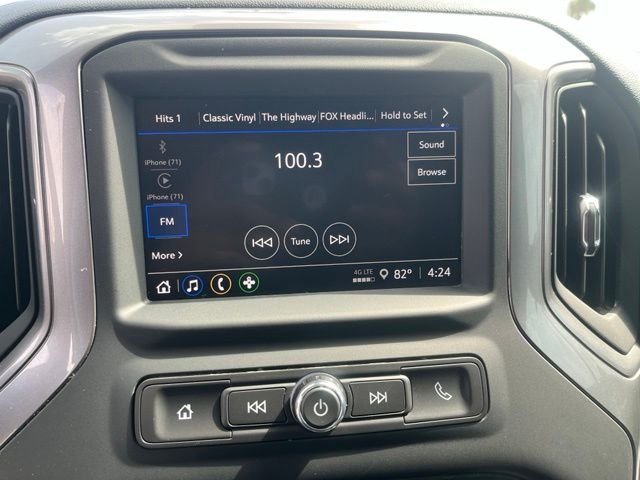 Used 2025 White Chevrolet Custom image 13