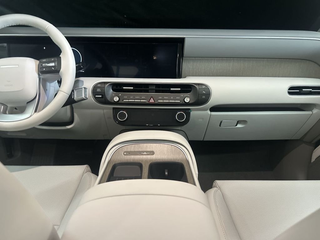 New 2026 Silver Metallic Hyundai SEL 8P image 20