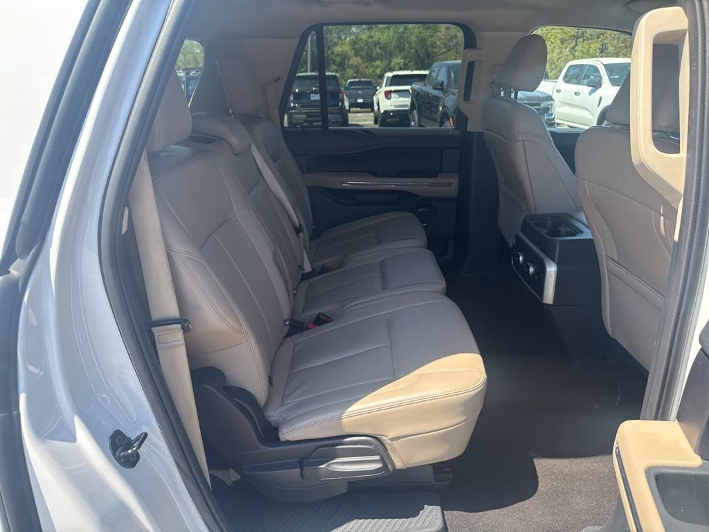 Used 2023 White Ford XLT image 12