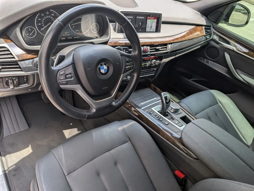 Used 2018 White BMW xDrive35i image 4