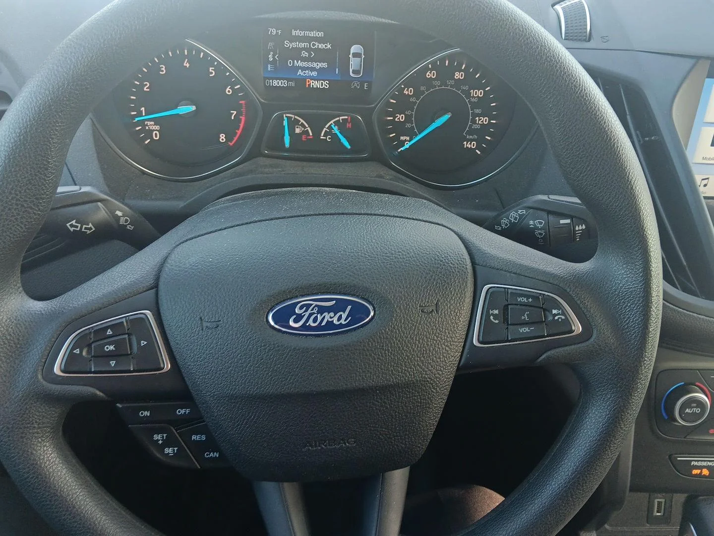 Used 2019 Oxford White Ford SE image 20