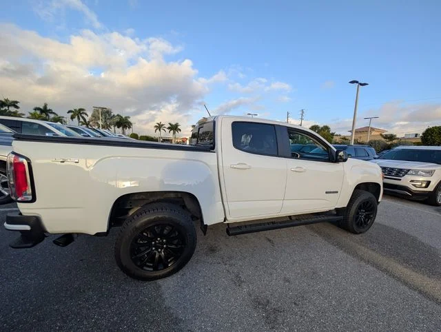 Used 2022 White GMC Elevation image 14