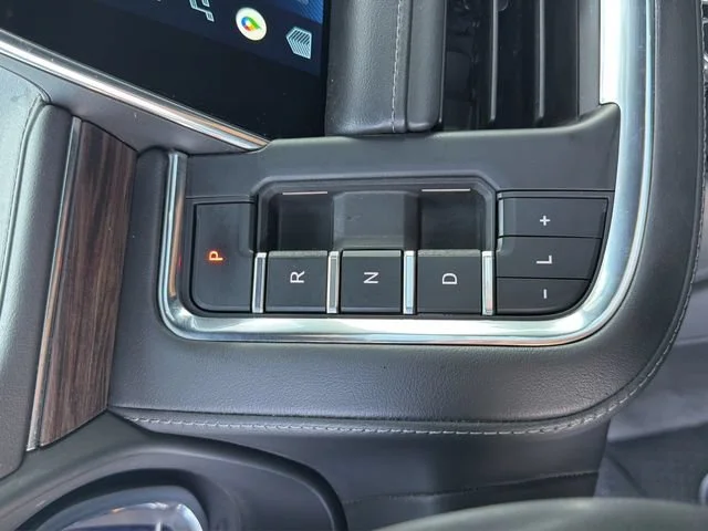 Used 2022 Summit White Chevrolet LT image 24