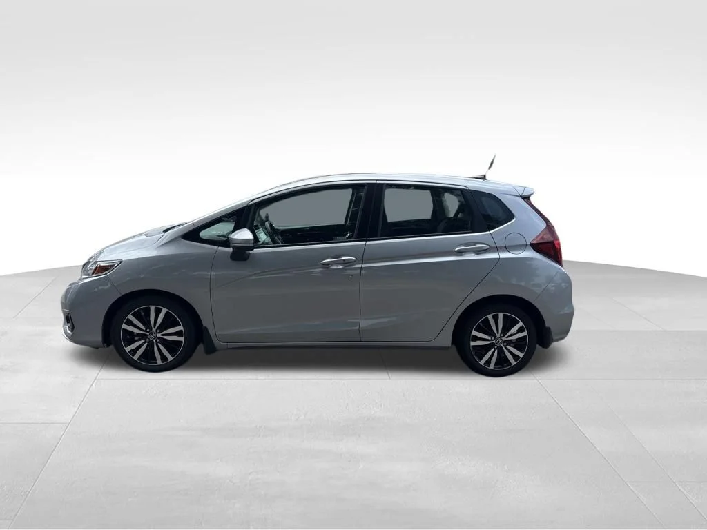 Used 2020 Silver Honda EX image 3