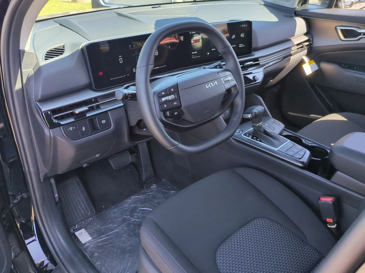 2026 Kia Sportage LX - Photo 10