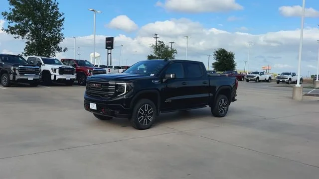 2026 GMC Sierra 1500 AT4 - Photo 4