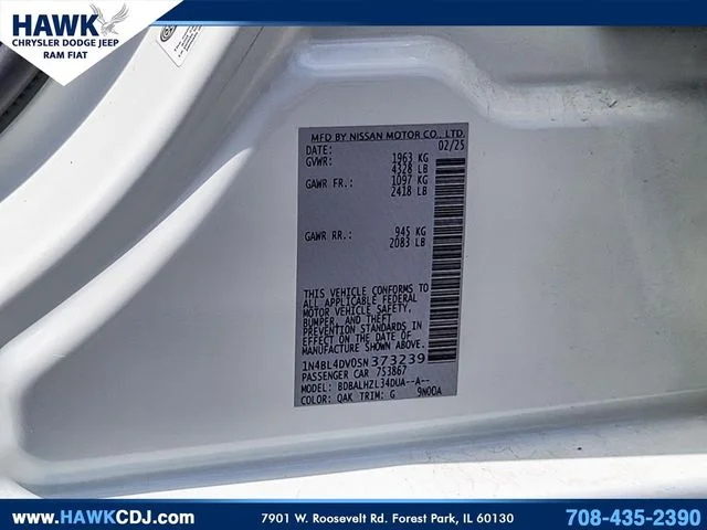 Used 2025 White Nissan 2.5 SV image 15