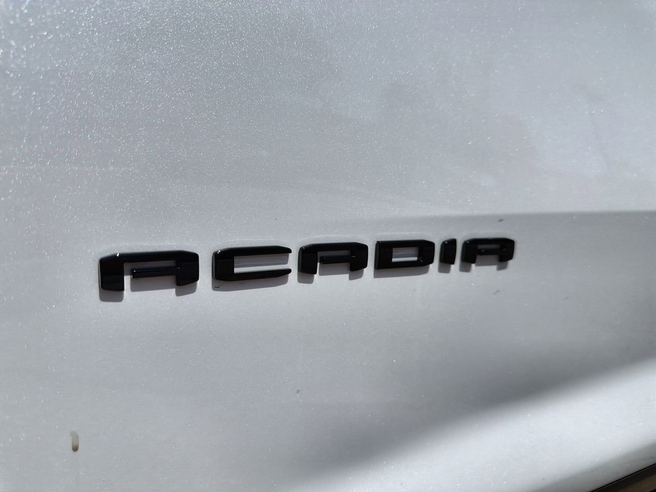 New 2026 Glacier White Tricoat GMC Elevation image 27